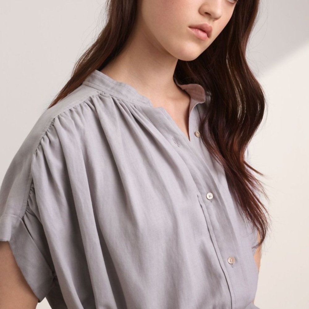 2/$25 Aritzia Bertillon Blouse